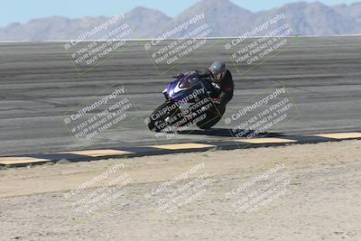 media/Oct-13-2025-Moto Forza (Mon) [[a66d839500]]/4-C Group/Session 2 (Bowl)/